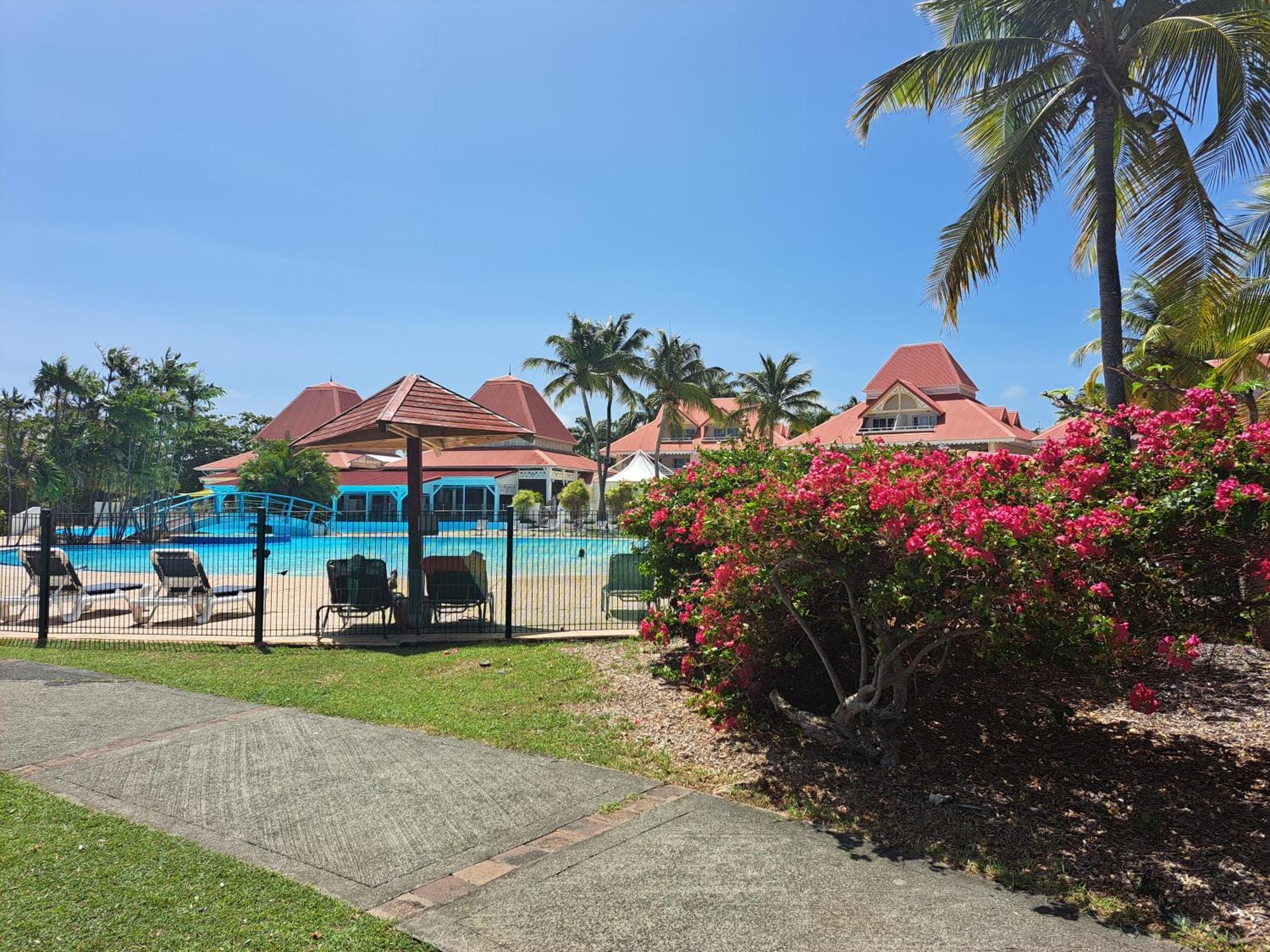 Grand Studio Vue Mer Exceptionnelle, Piscines, Plages. Sainte-Anne  Exterior foto